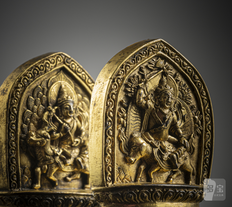 TWO FINE AND RARE GILT-BRONZE AMULETS - 图4